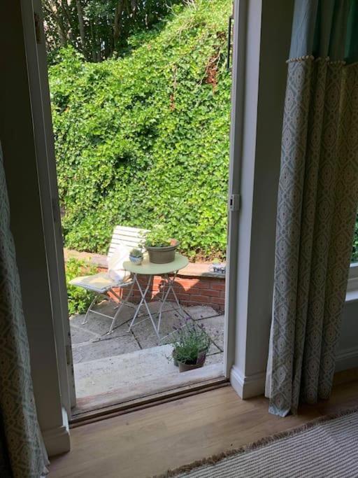 Beautiful Georgian Cottage Within A Private Walled Garden Oakham Eksteriør billede