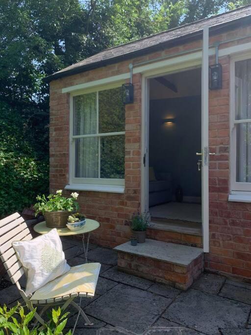 Beautiful Georgian Cottage Within A Private Walled Garden Oakham Eksteriør billede